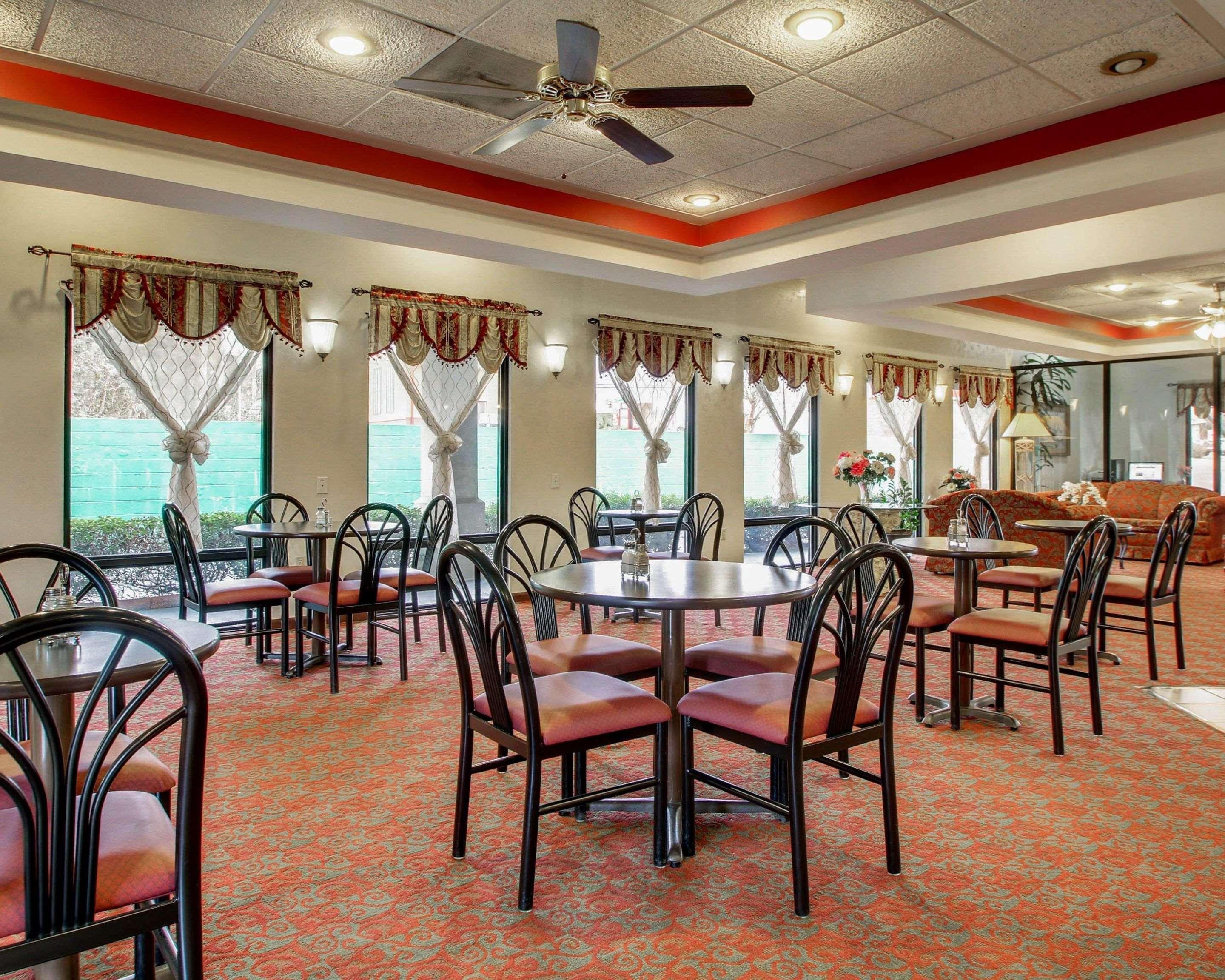 Quality Inn & Suites Clinton Exteriér fotografie